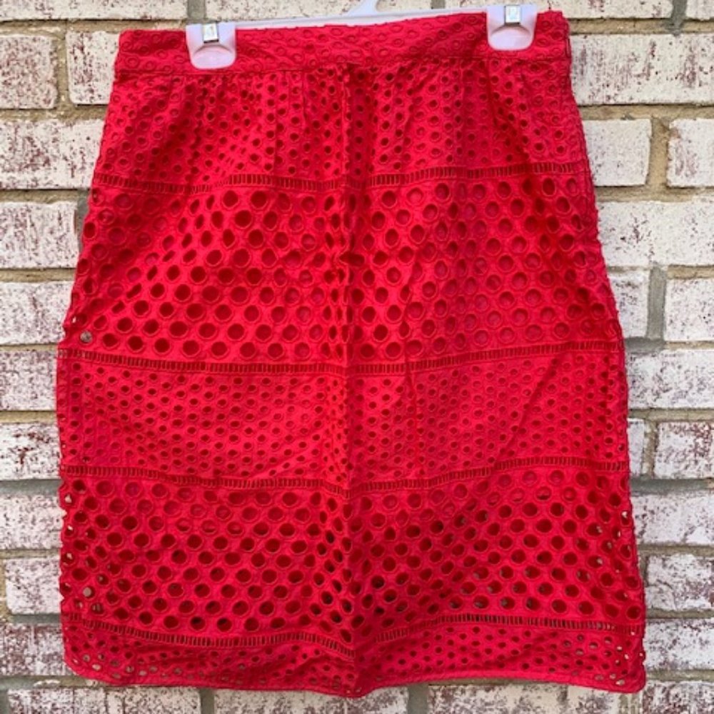 Loft eyelet skirt size 10 color punch